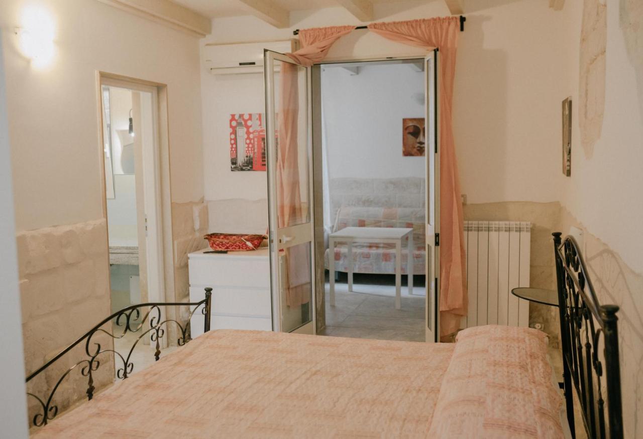 Bed and Breakfast Le Camporelle In Citta Лечче Экстерьер фото